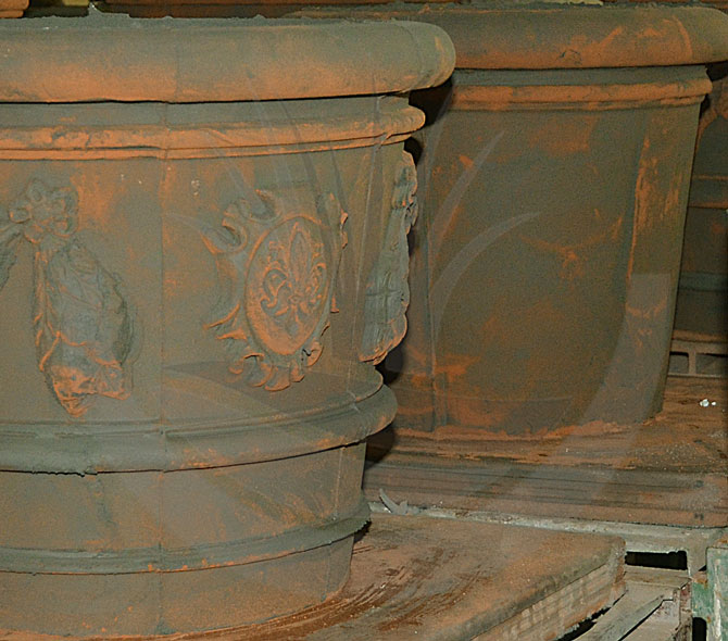 Among the words used by terracotta artisans, green has a precise meaning. Discover it by reading this post